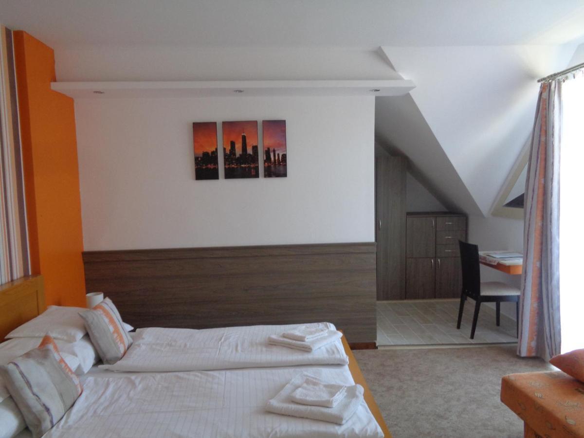 Patricia Panzio Hotel Bük Екстериор снимка