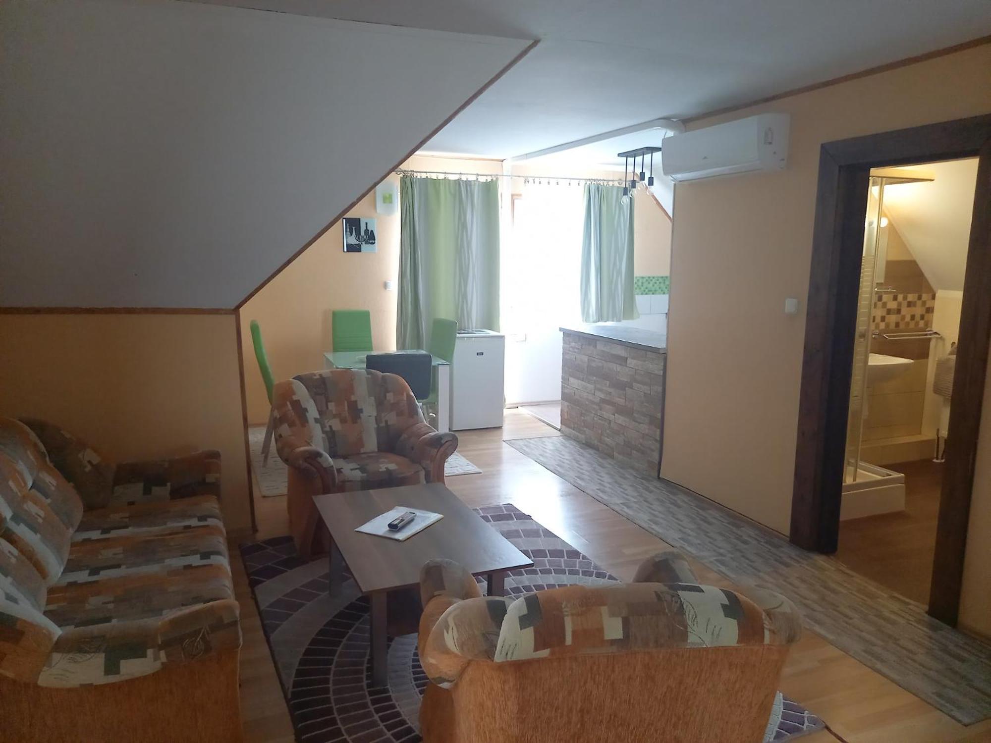 Patricia Panzio Hotel Bük Екстериор снимка